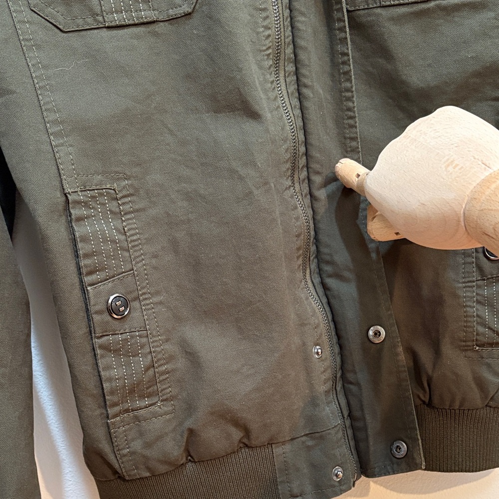 Men's Olive Green Jacket - Picture 9 of 17